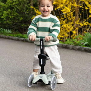 Mini Deluxe Rock And Go Led Scooter (Olive Sage)