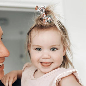 Indi Petite Bow Clip