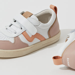 XO Trainer (White/Coral)