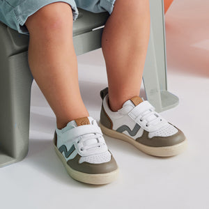 XO Trainer (White/Seafoam)