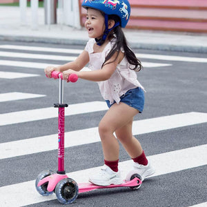 Mini Micro Deluxe LED Scooter (Pink)