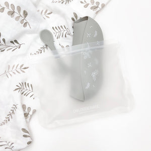 Christmas Silicone Bib & Spoon Set (Silver Sage)