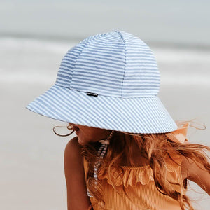 Girls Beach Bucket Hat (Stripe)