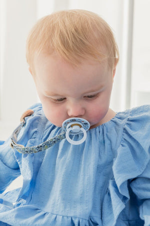 Liberty Pacifier Clip (Lawn/Baby Blue)
