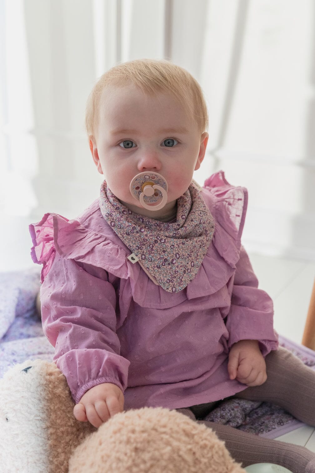 Liberty Bandana Bib (Lawn/Violet Sky)