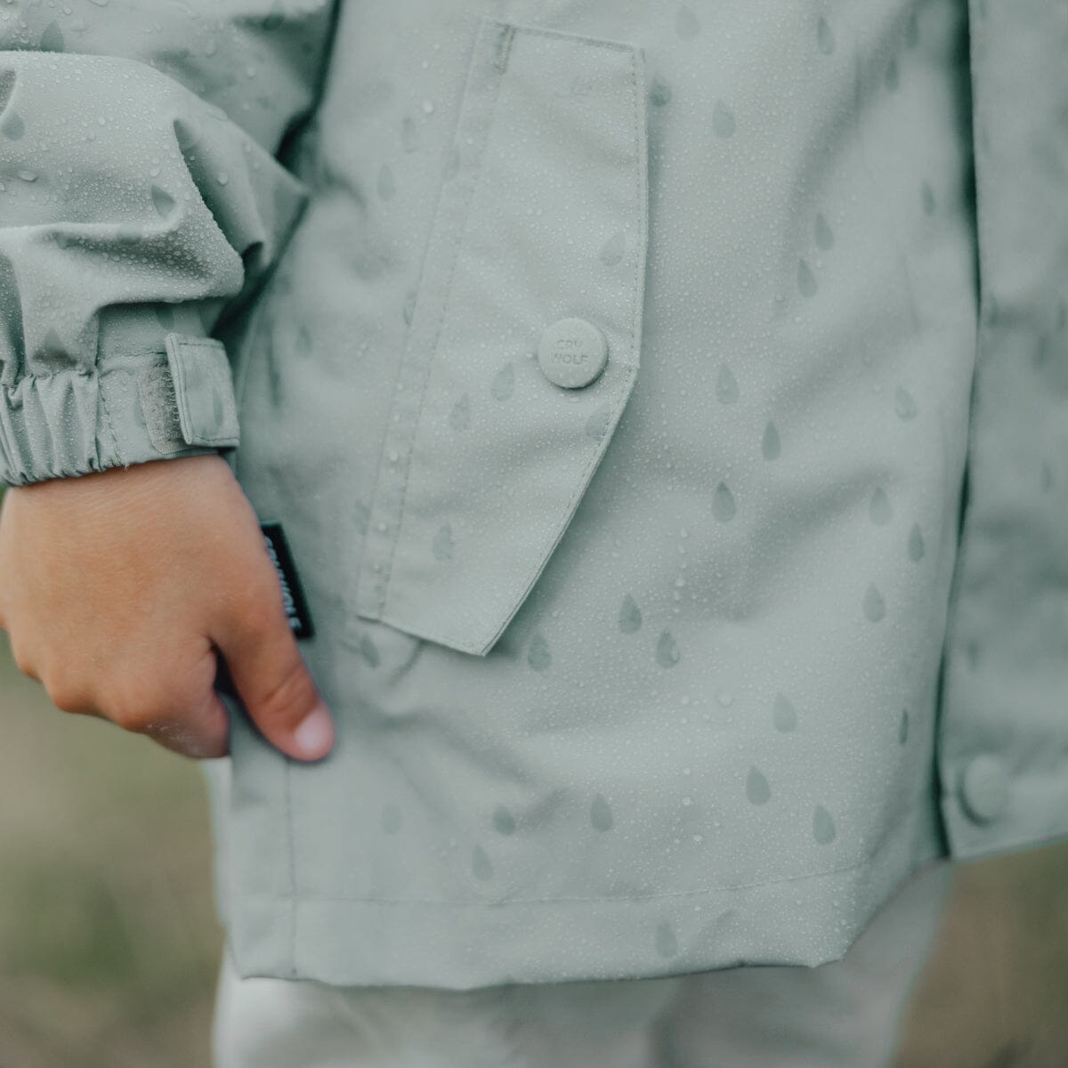 Magic Jacket (Moss Rain Drops)