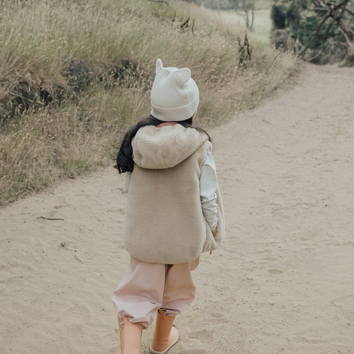 Reversible Yeti Vest (Terracotta/Camel)