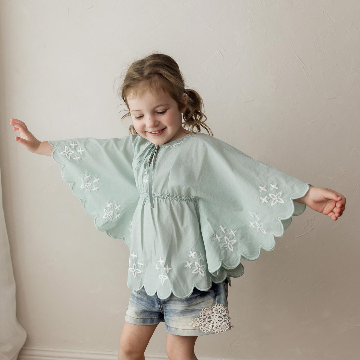 Butterfly Swing Top (Soft Green)