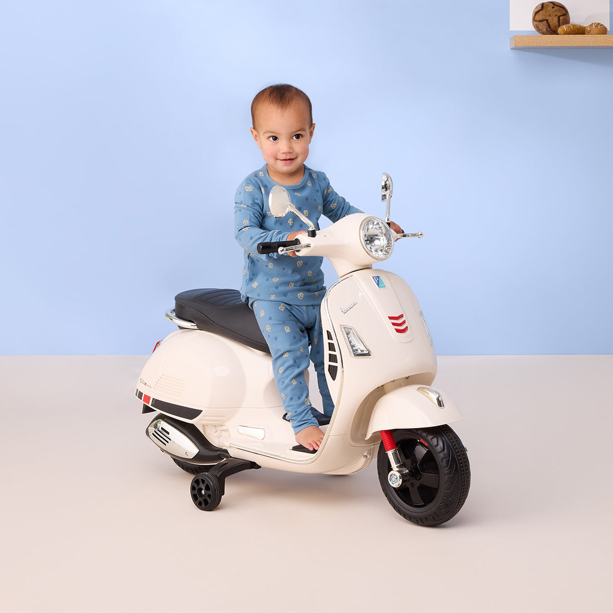 Long Sleeve Pyjamas (Petite Pretzel)