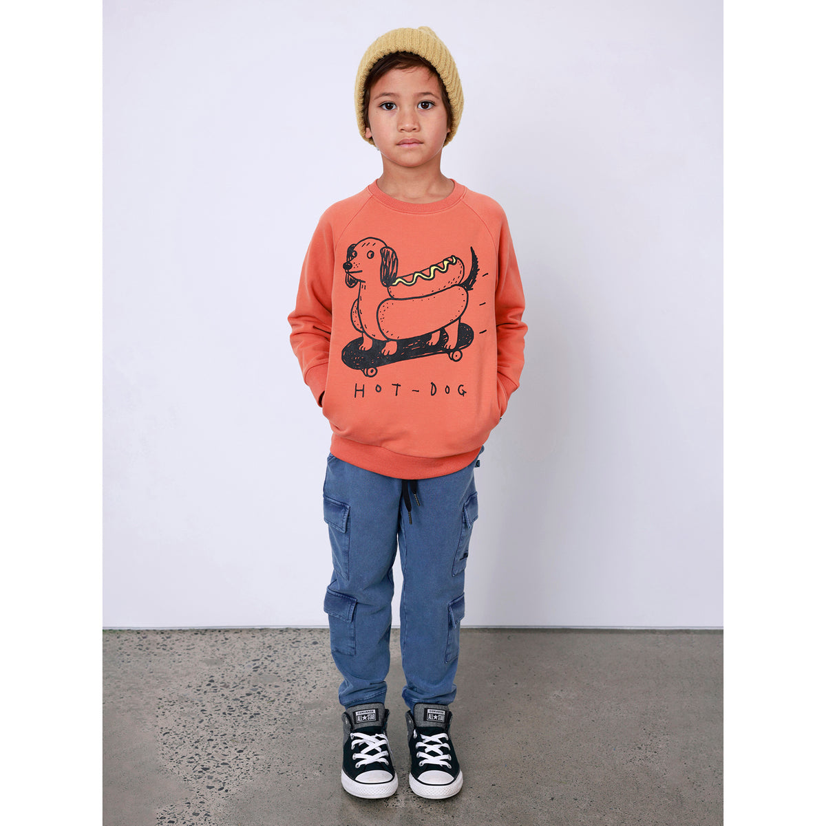 Minti Hot Dog Furry Crew