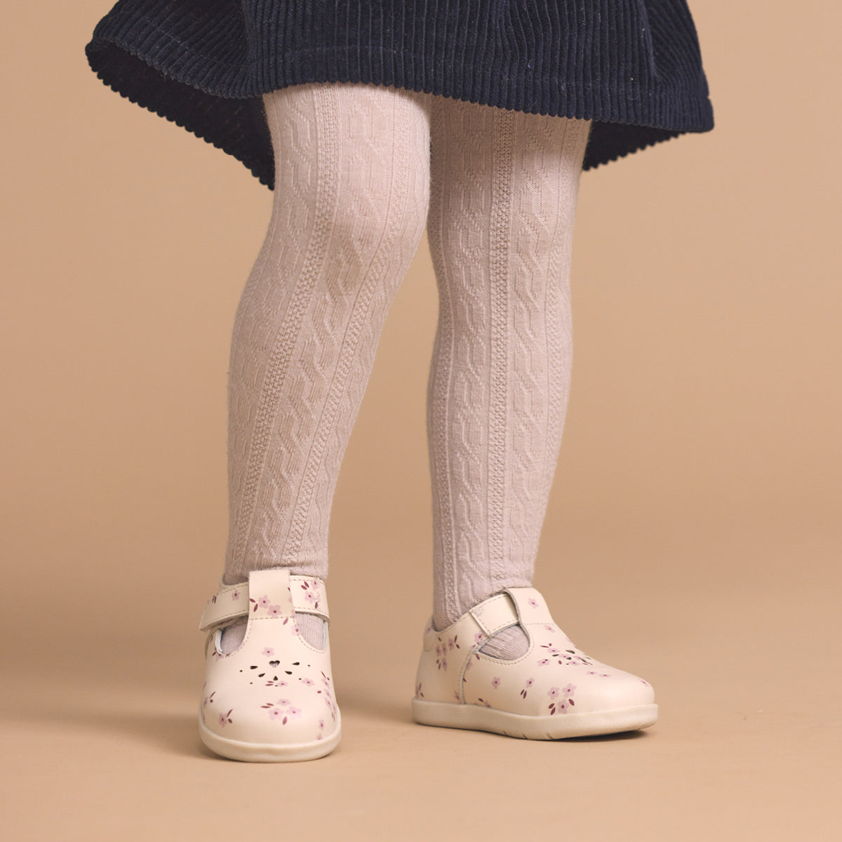 Miley (Winter Bloom)