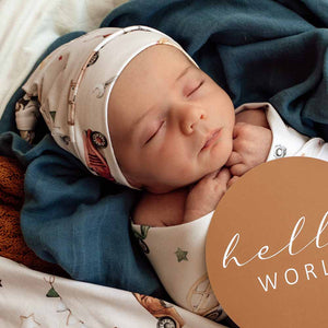 Vintage Cars Knotted Beanie