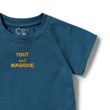Tout Est Magique Tee