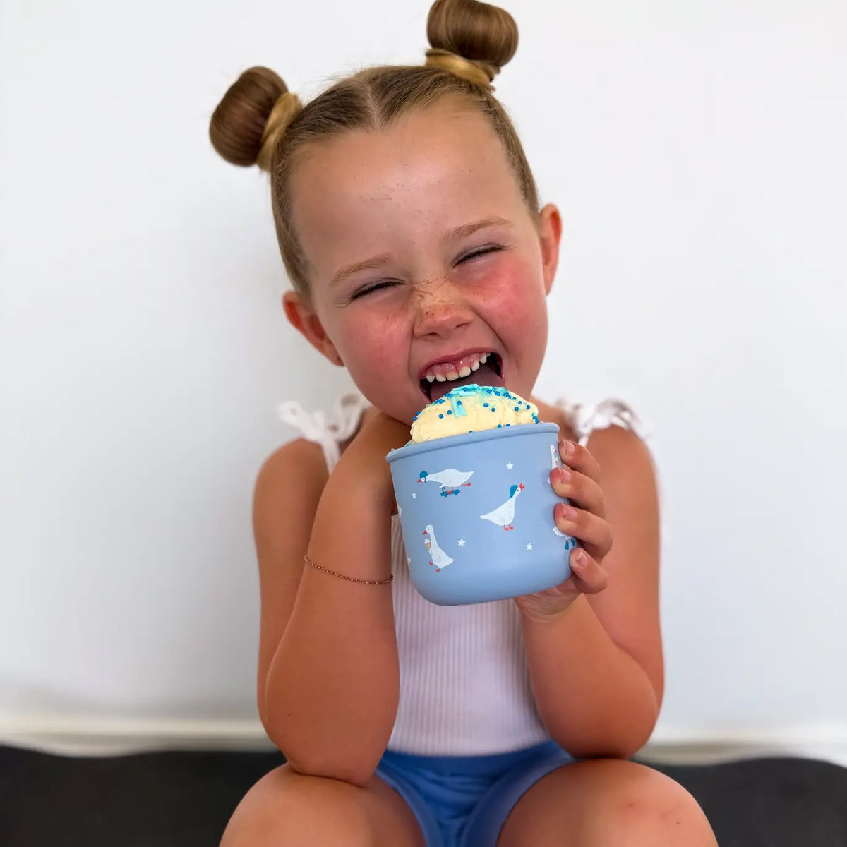 Silly Goose Silicone SNACK POT