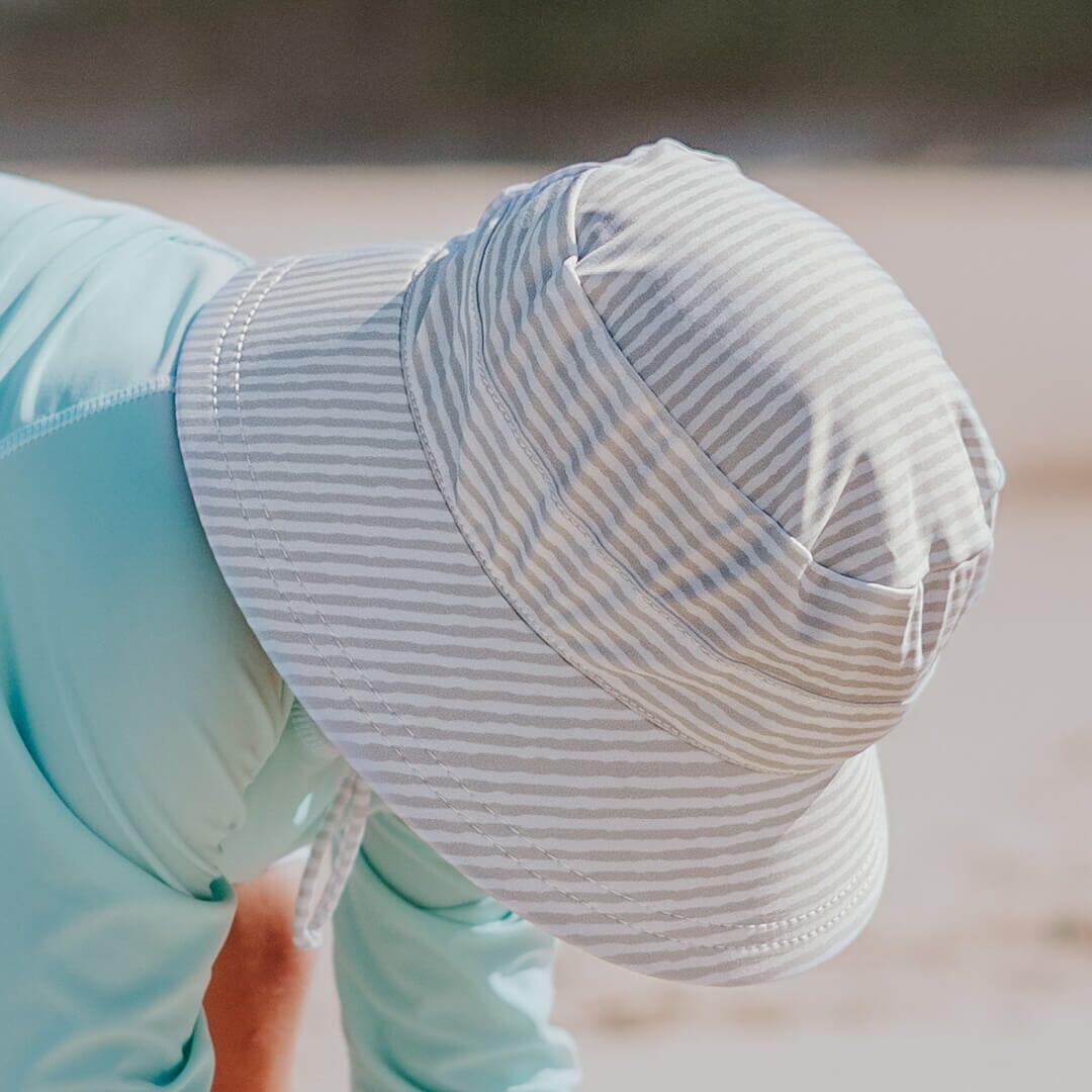 Kids Classic Swim Bucket Hat (Stripe)