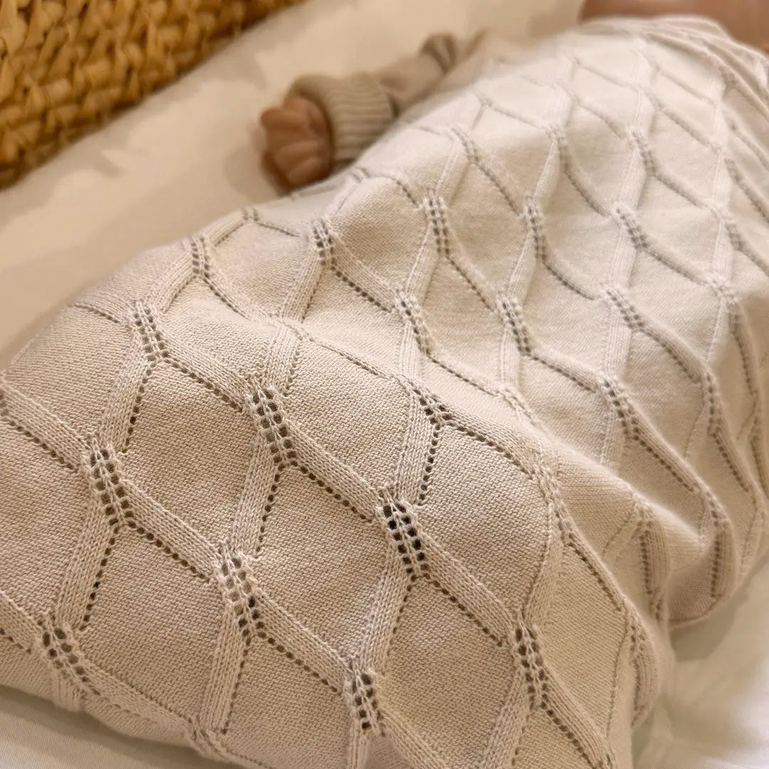Filigree Lace Shwrap (Milk)