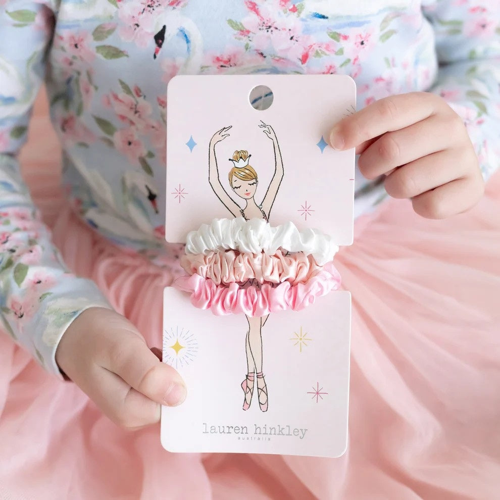 Ava Ballerina Scrunchie Set
