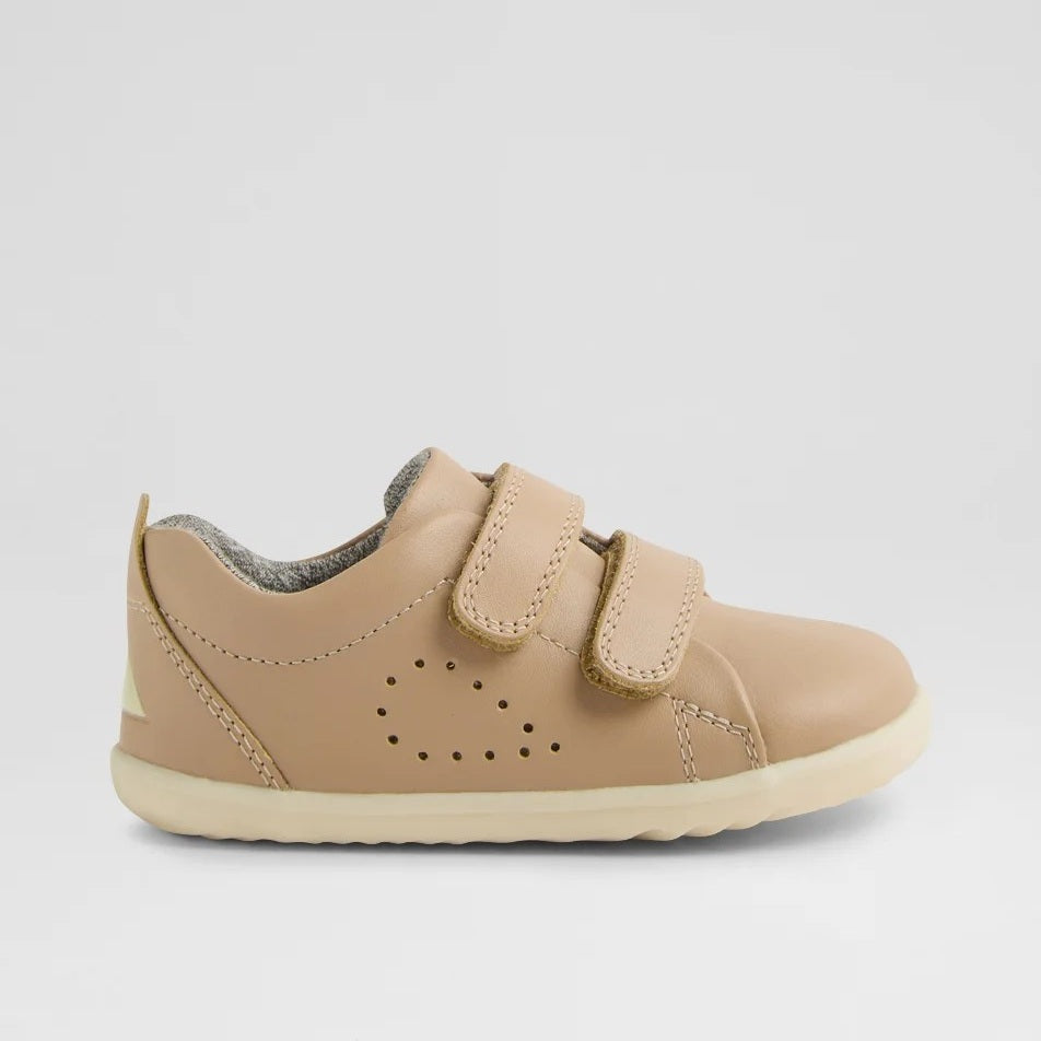 SU Grass Court (Warm Taupe)