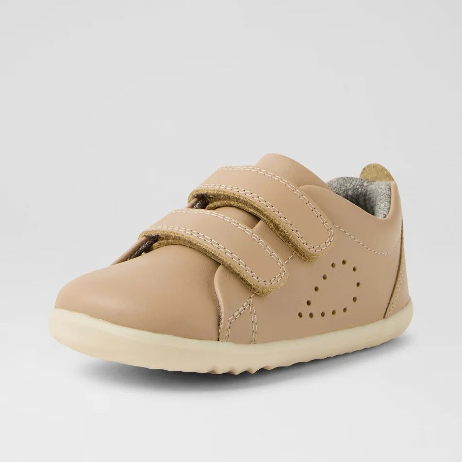 SU Grass Court (Warm Taupe)
