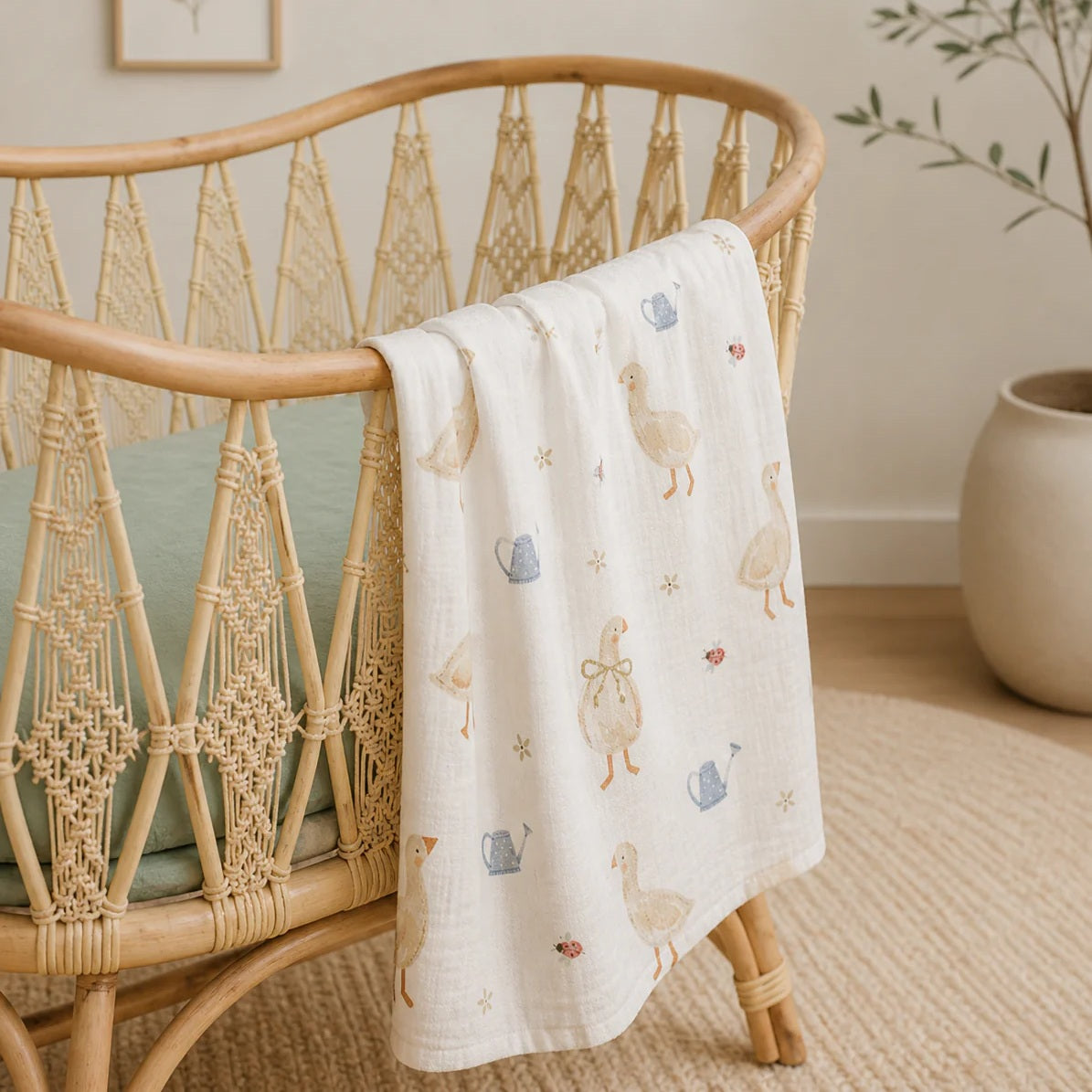 Country Goose Bamboo Cloud Wrap