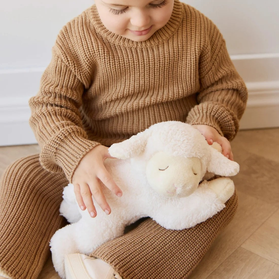Lambie Snuggle Bunnie