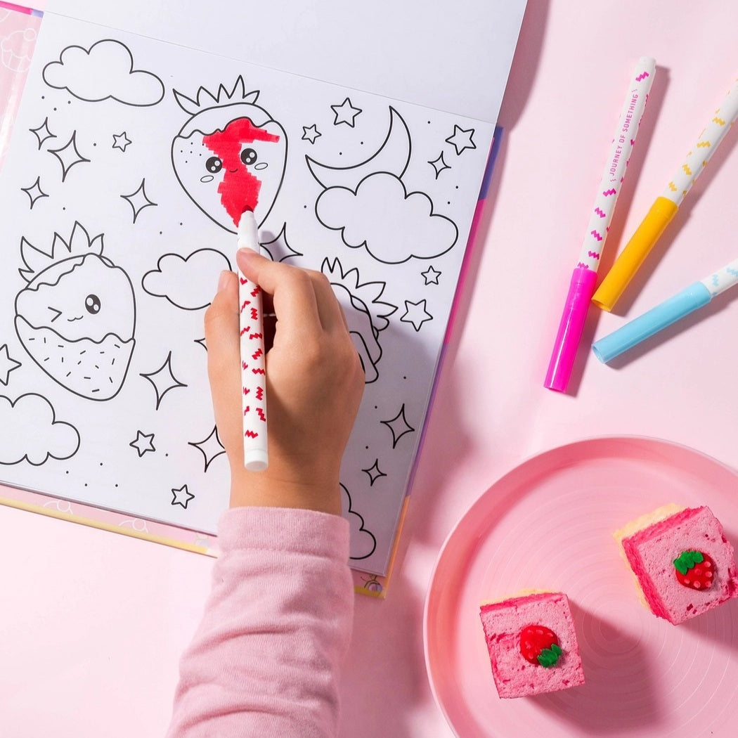 Kawaii Club Colouring Kit