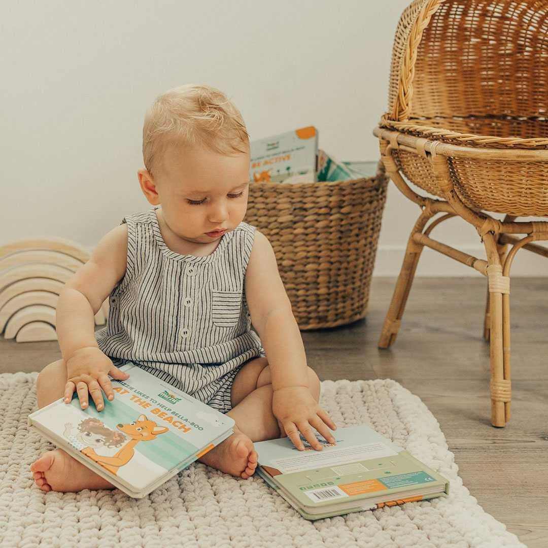 At The Beach Interactive Touch And Feel Mizzie Baby Board Book