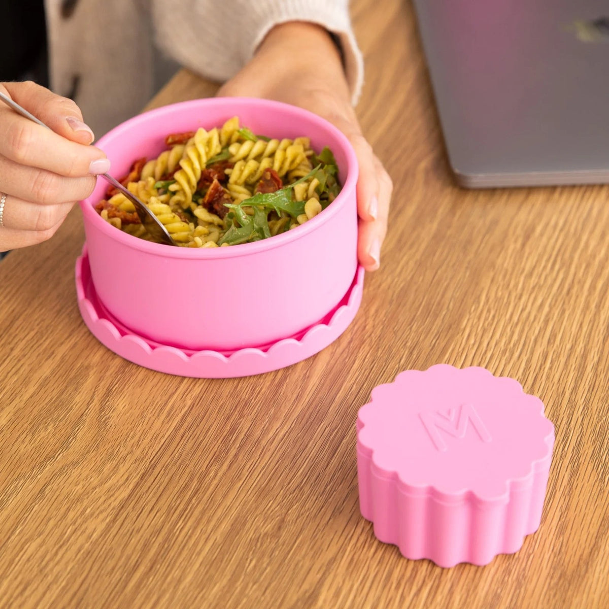 Silicone Scallop Bowl (Floss)