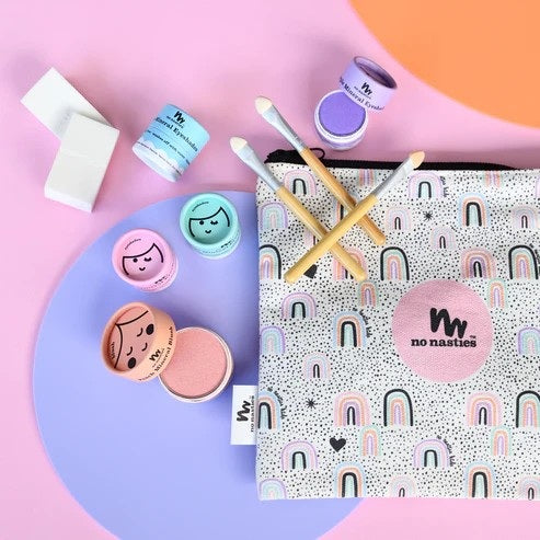 Natural Pressed Eyeshadow And Blush Pack With Accessories