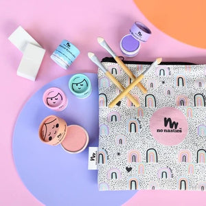 Natural Pressed Eyeshadow And Blush Pack With Accessories