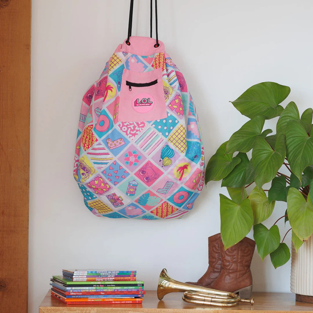 LOL Surprise Dance Party Play Pouch