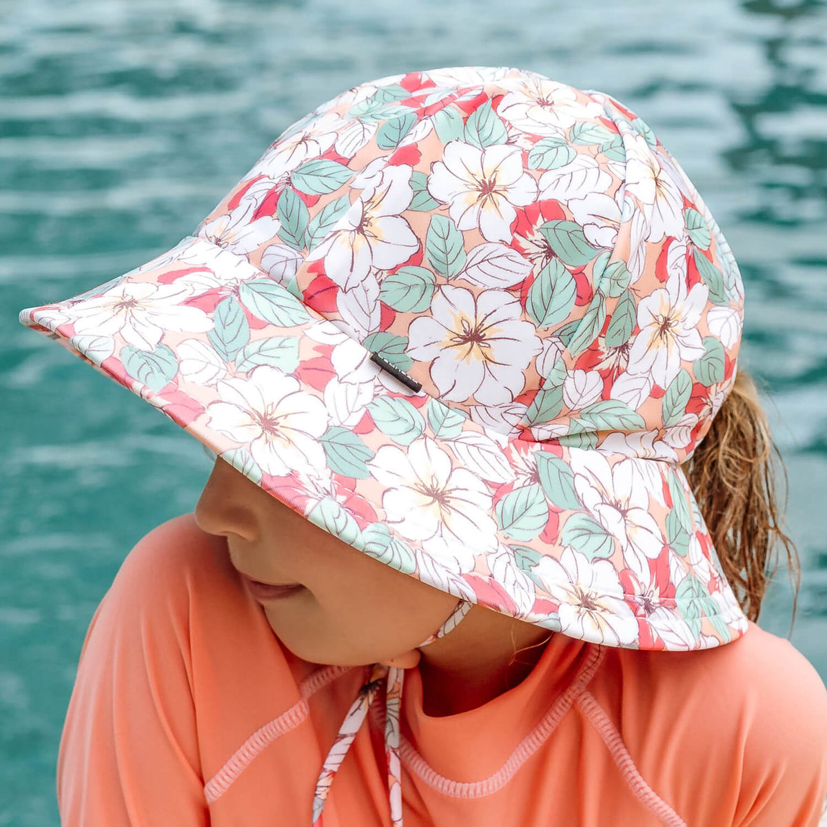 Ponytail Swim Bucket Beach Hat (Hibiscus)