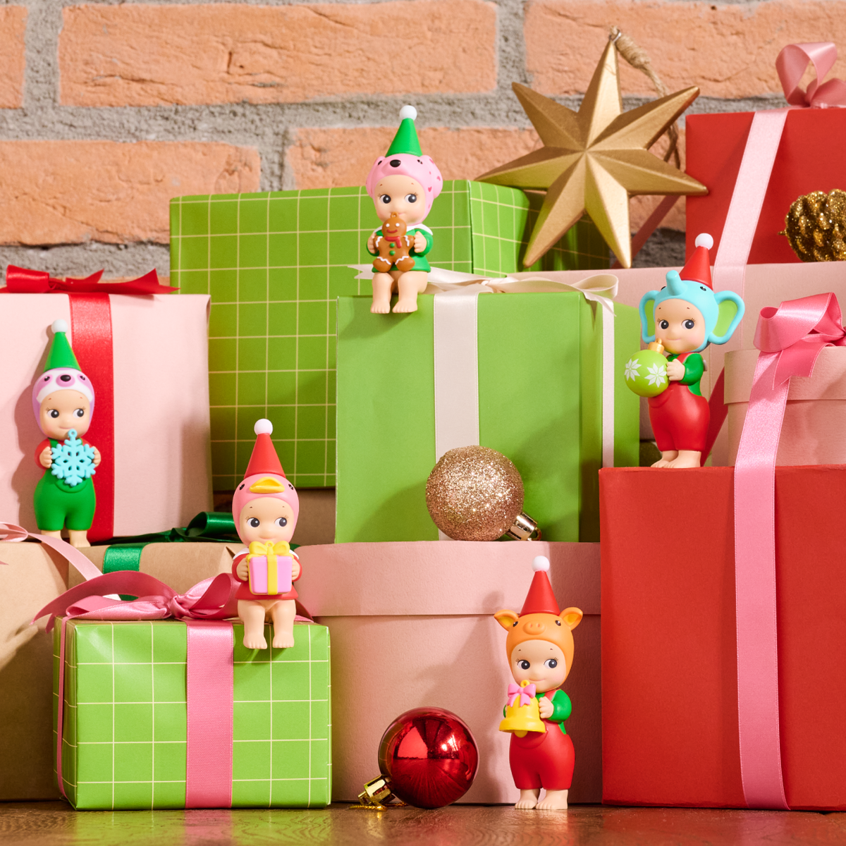 Santas Little Helper Sonny Angel (Limited Edition)