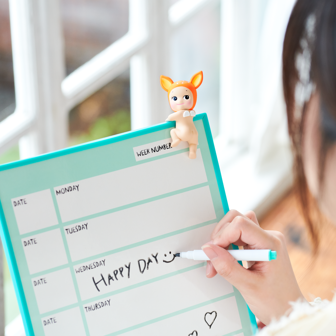 Hippers Looking Back Sonny Angel