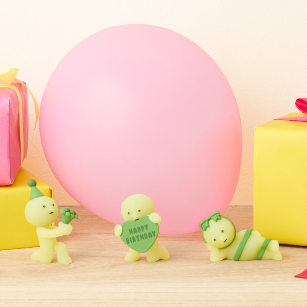 Smiski Mini Figure - Happy Birthday