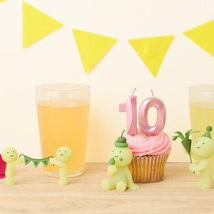 Smiski Mini Figure - Happy Birthday