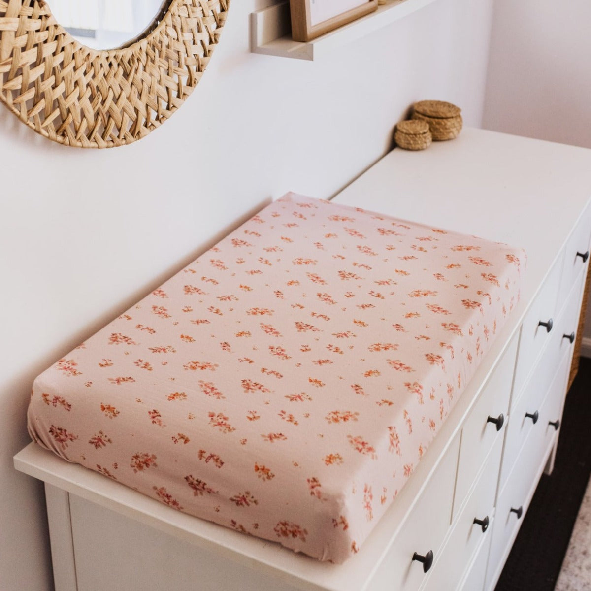 Esther Bassinet Sheet/Change Pad Cover