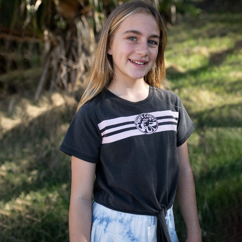 Here Comes Tie Tee (Washed Black)