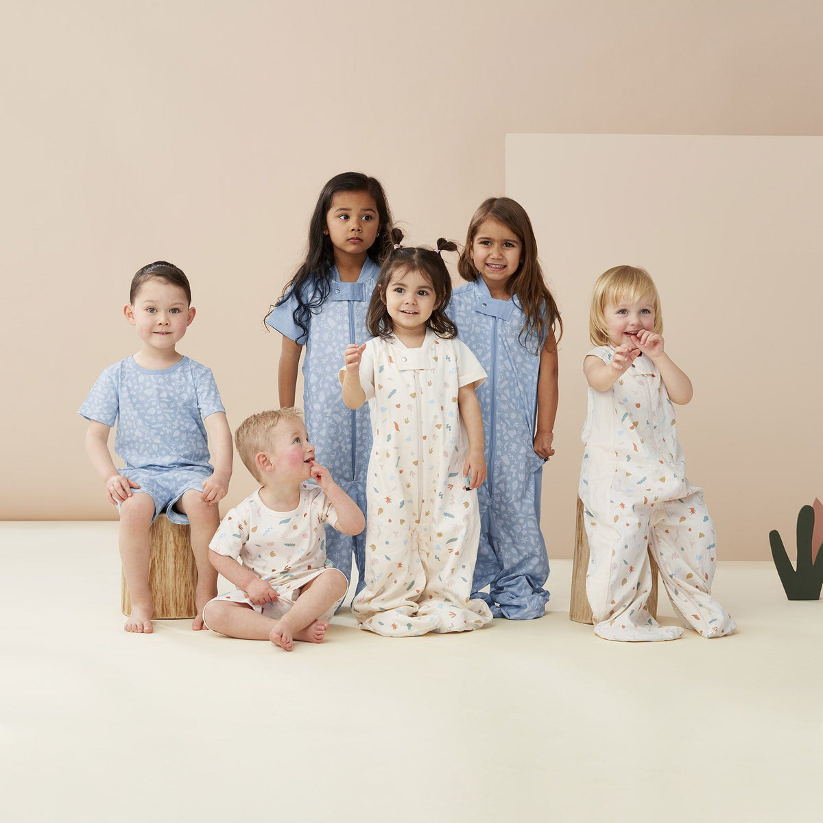 Short Sleeve Pyjamas 0.2 tog (Berries)