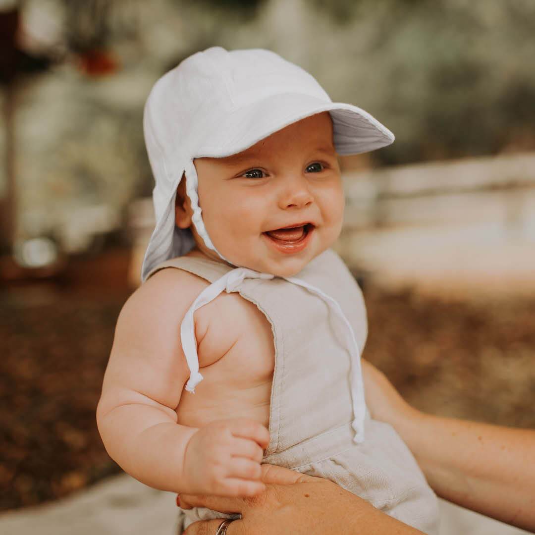 Lounger Baby Riversible Flap Sun Hat (Finley/Blanc)
