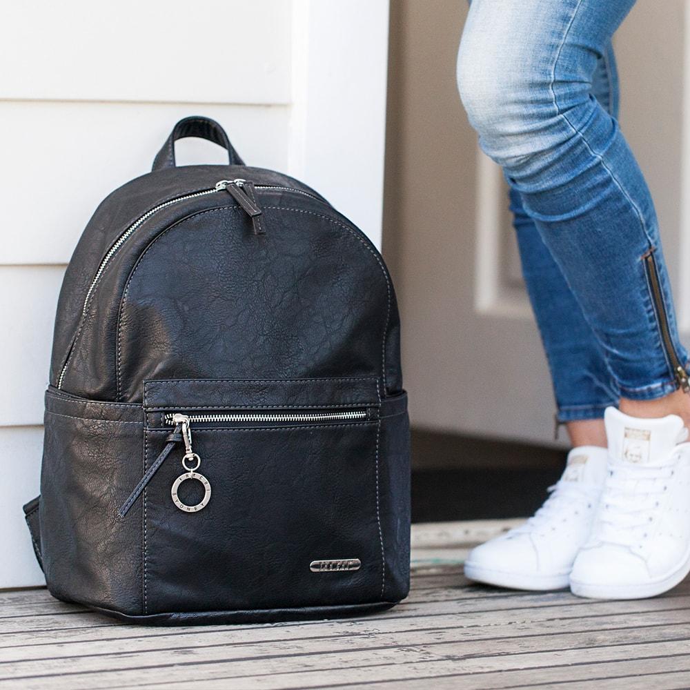 Manhatten Backpack (Black)