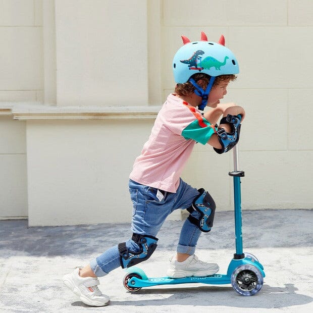 Mini Micro Deluxe LED Scooter (Green/Blue)