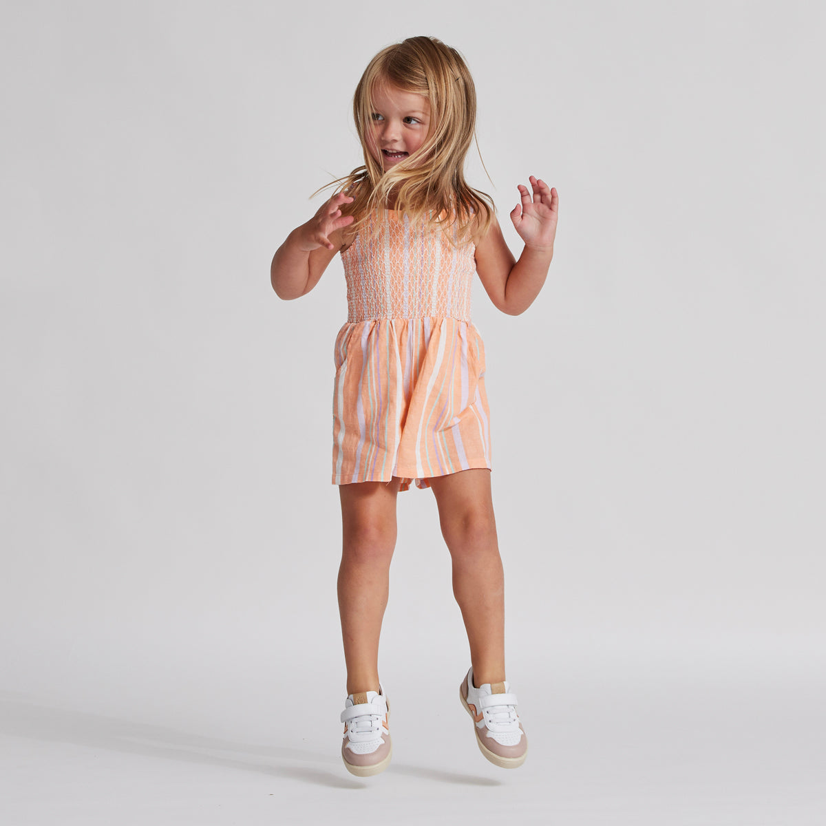 XO Trainer (White/Coral)