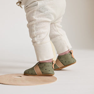 BABY SLIP-ON (Khaki XO)