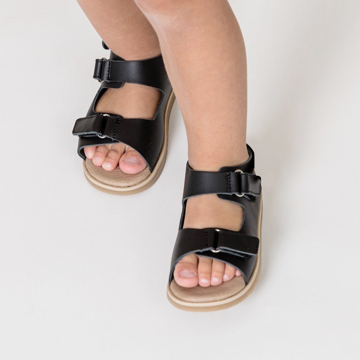 Wilder Sandals (Black)