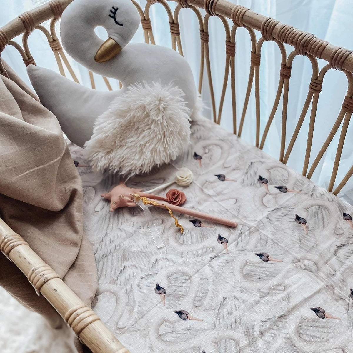 Cob & Pen Muslin Bassinet Sheet