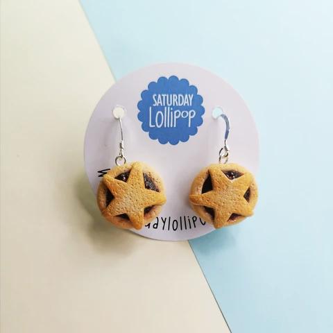 Mince Pie Dangley Earrings