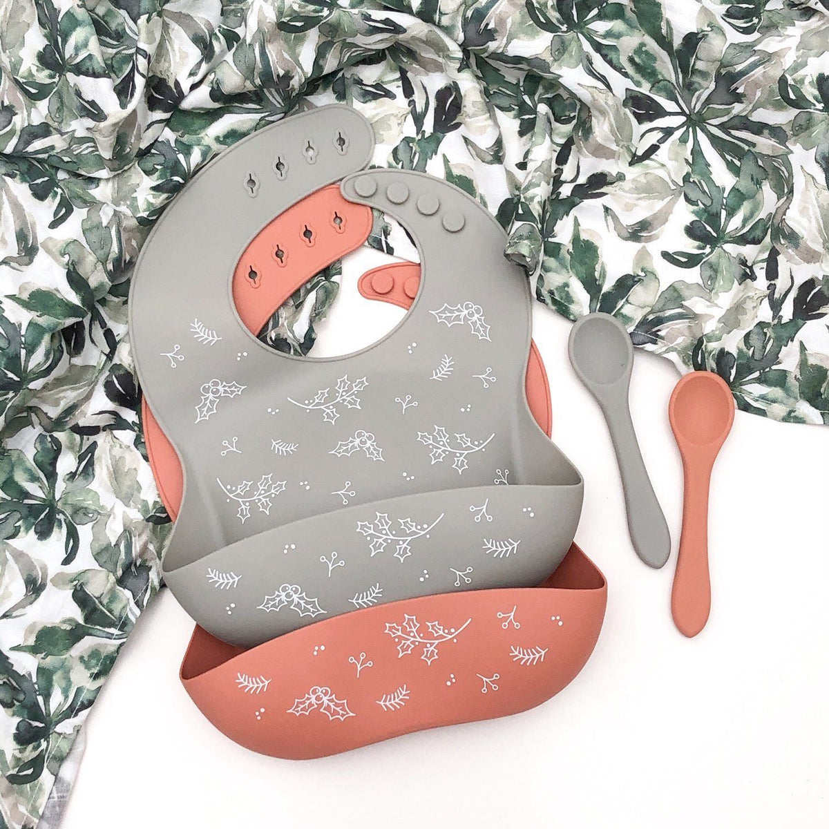 Christmas Silicone Bib & Spoon Set (Spice)