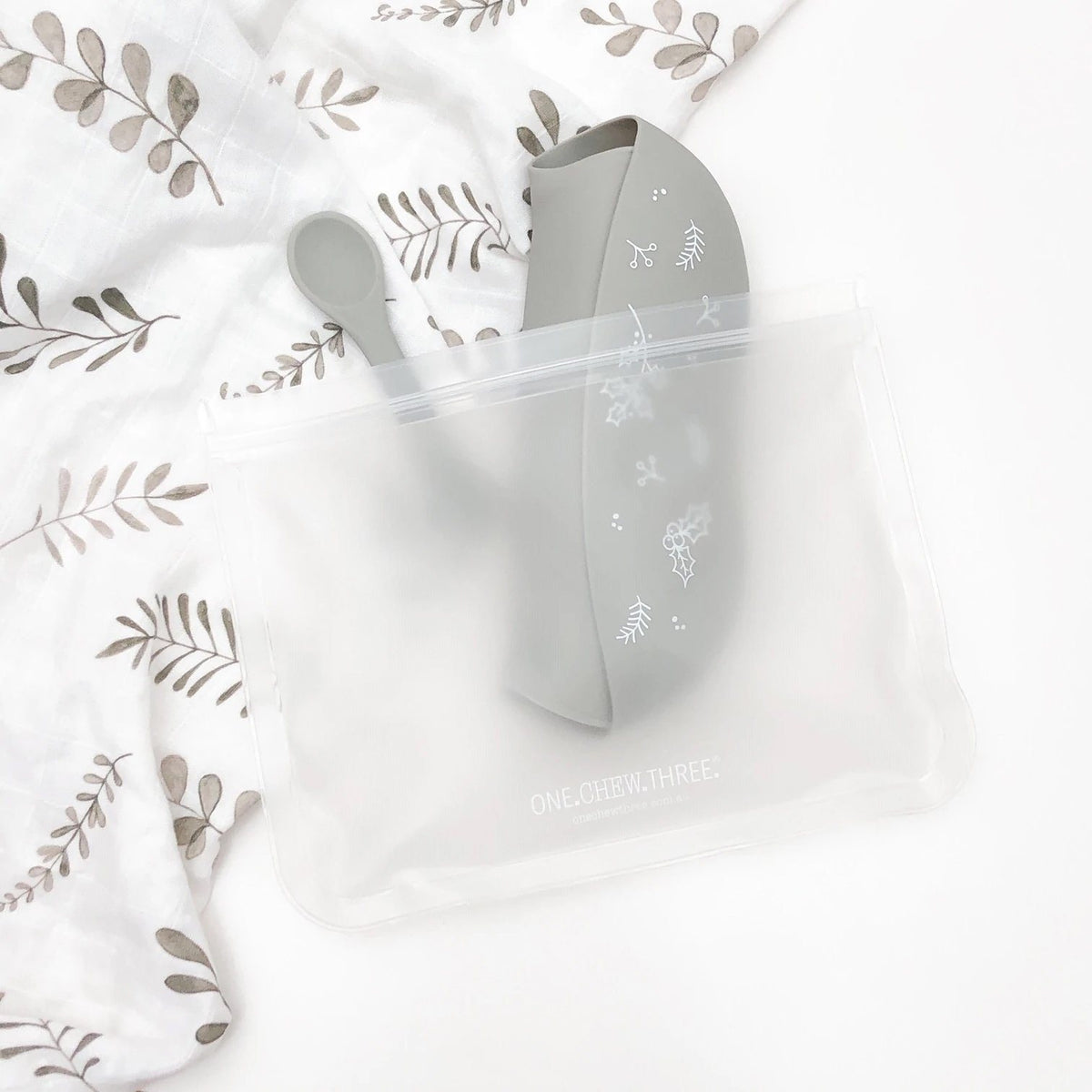 Christmas Silicone Bib & Spoon Set (Silver Sage)