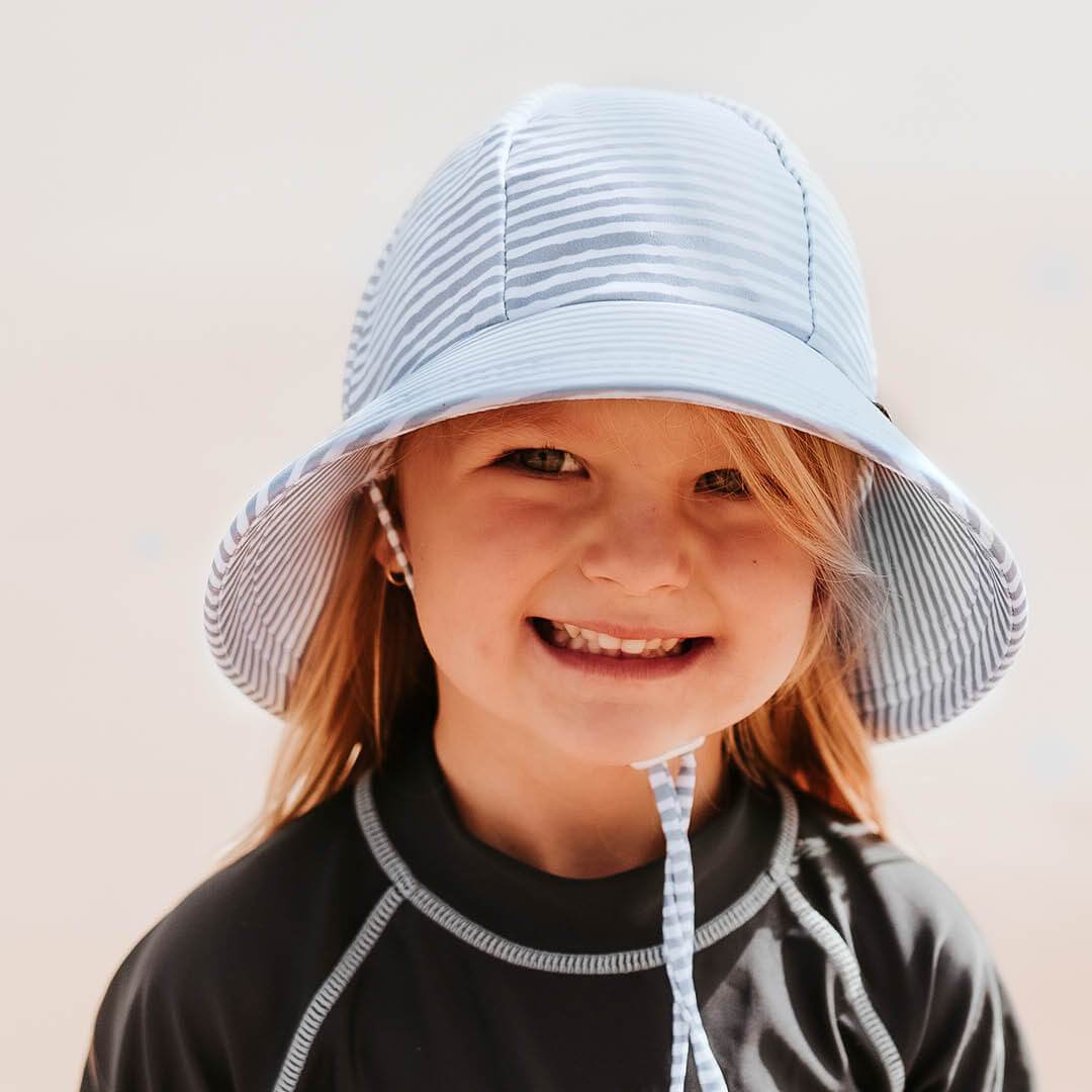Girls Beach Bucket Hat (Stripe)